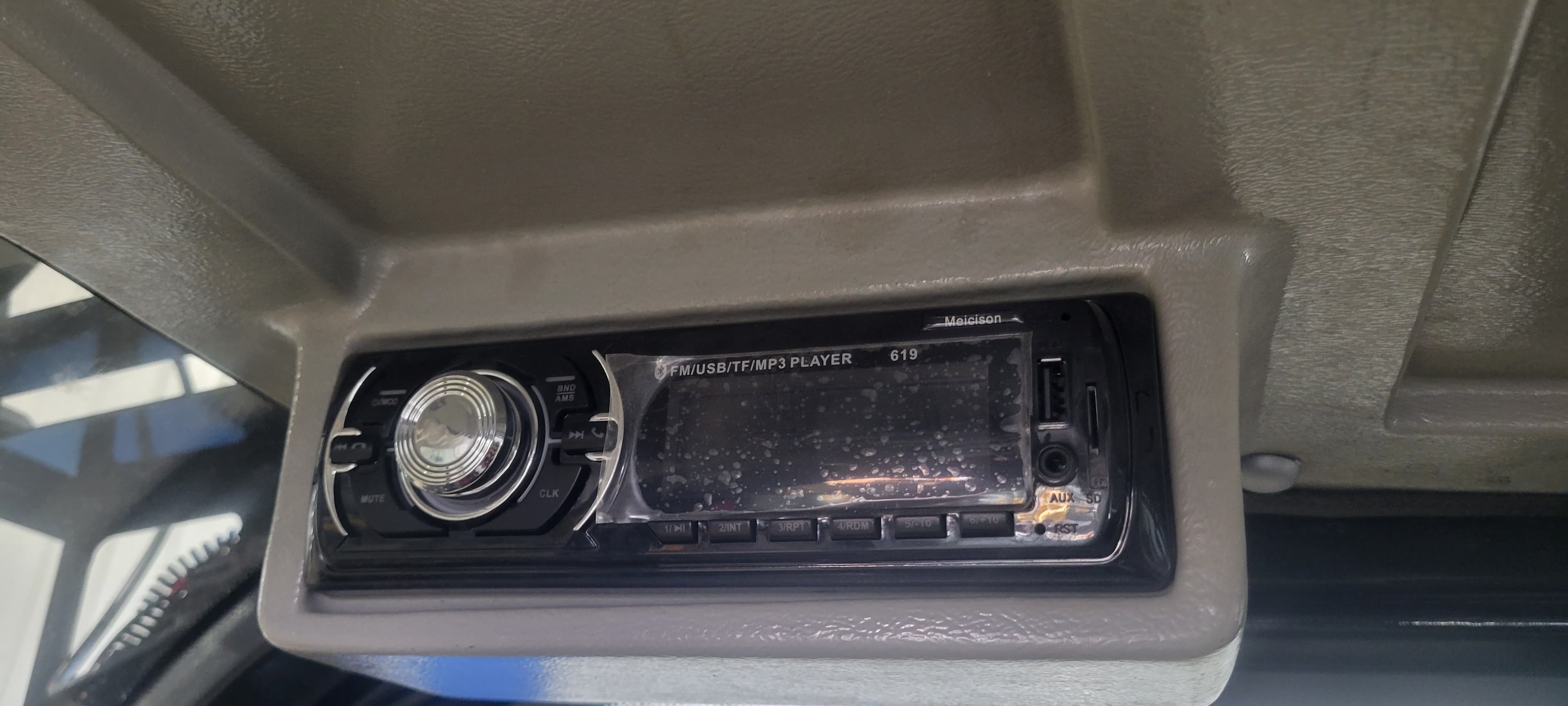 FOX L10 thumbnail 10