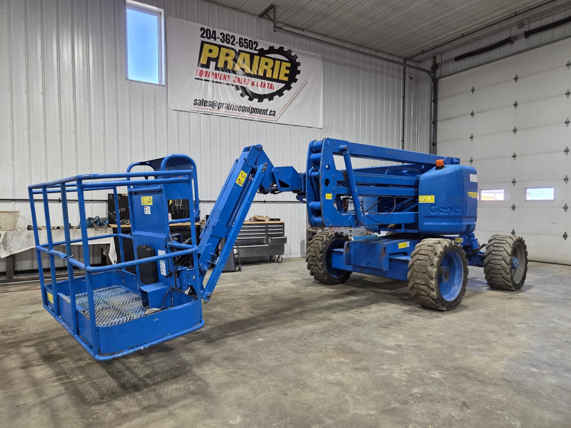 2012 Genie Z-45/25J Diesel Articulating Boom Lift — 4WD